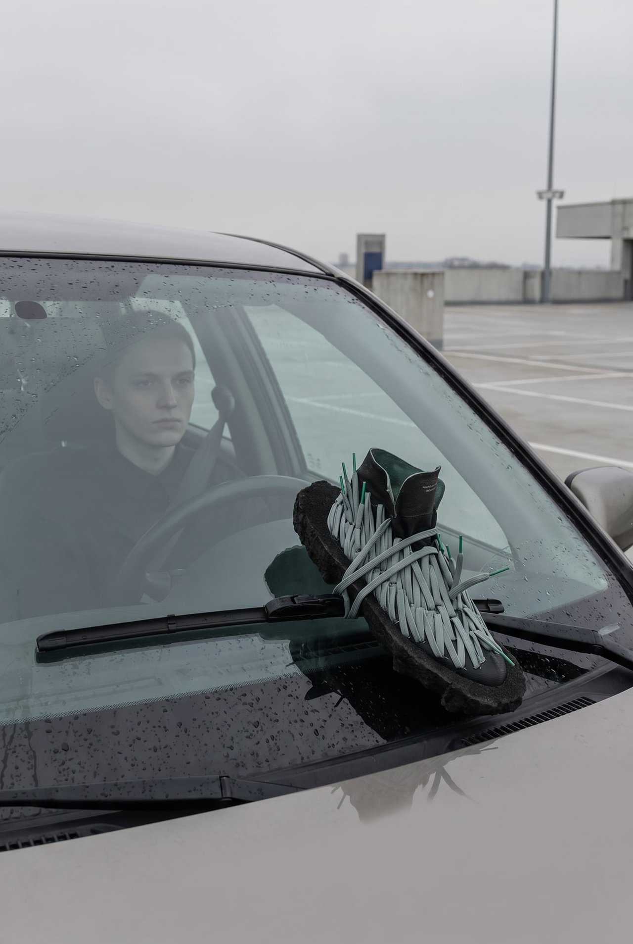 B5 Parking Lot Windshield Wiper Shoe